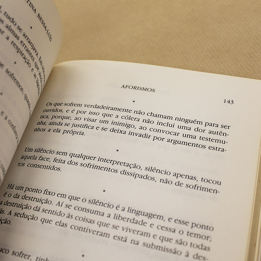 aforismos-agustina-bessa-luis-literatura-portuguesa-livros-usados-3