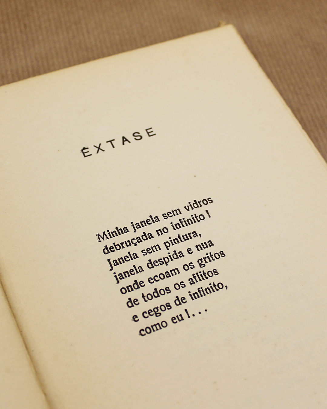 jose-dalmeida-cayolla-o-fim-do-poco-poesia-1