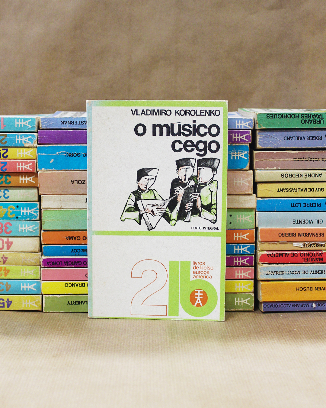 o-musico-cego-livros-de-bolso-europa-america o-musico-cego-livros-de-bolso-europa-america